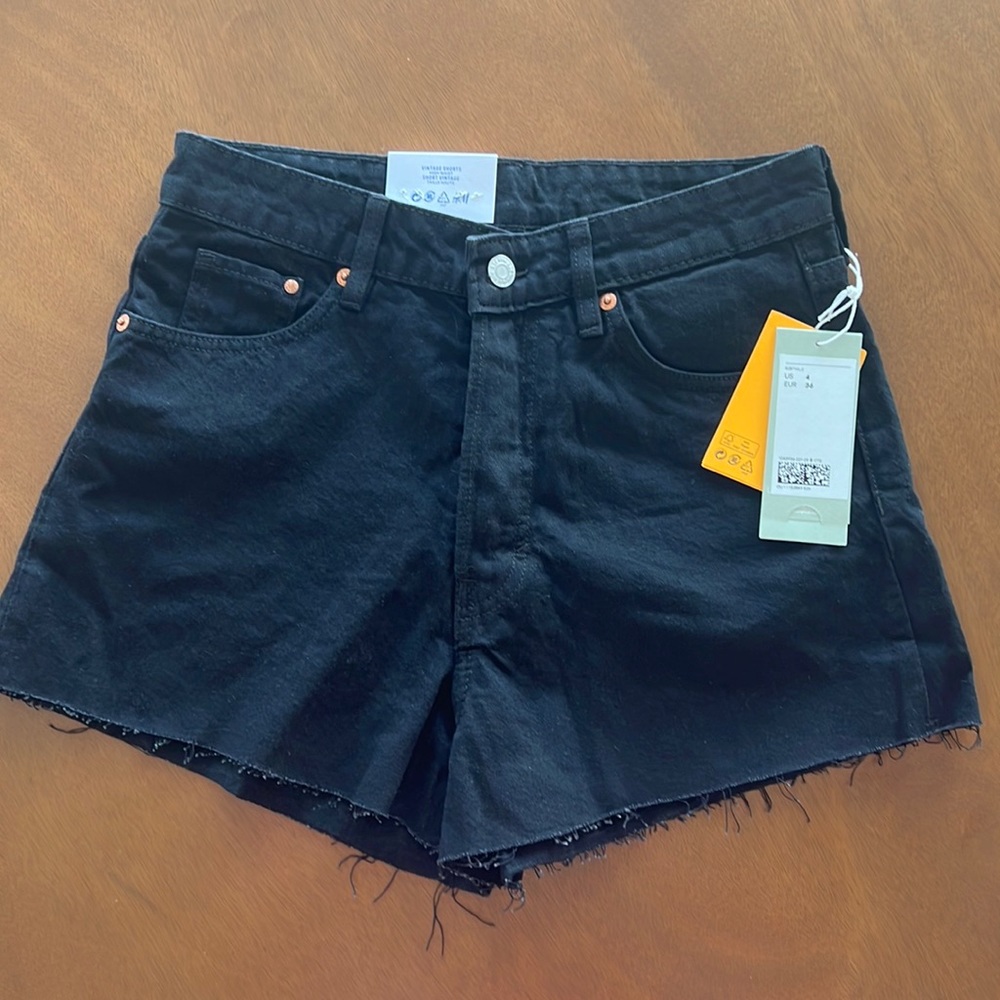 H&M vintage high waist slim fit denim jean short women’s 4 new with tags